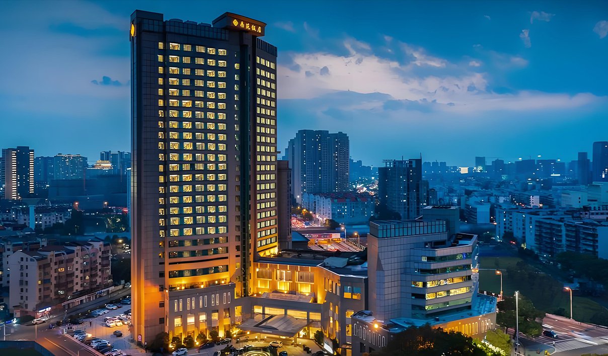 首旅南苑凱豪酒店夜景照明改造采購項目